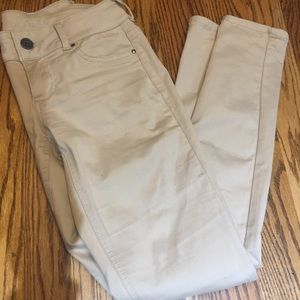 MAURICE’S TAN JEANS
